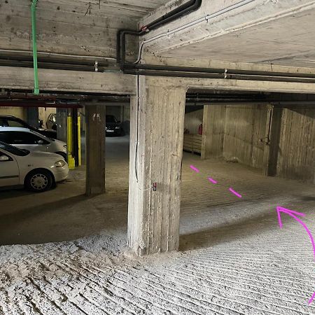 شقة City Center With Free Parking And Port Side View كاندية المظهر الخارجي الصورة
